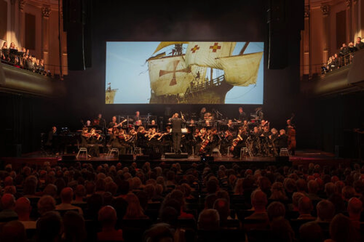 CineMusic: Films Live in Concert